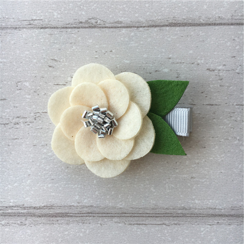 Felt Hibiscus Clip Set of 3 - Ivory Mix